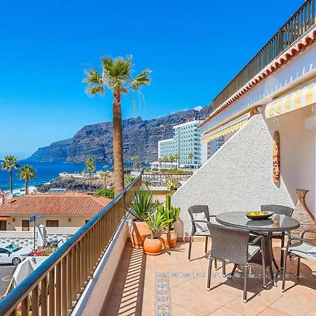 With Stunning View By Dream Homes Tenerife * Puerto de Santiago (Tenerife)